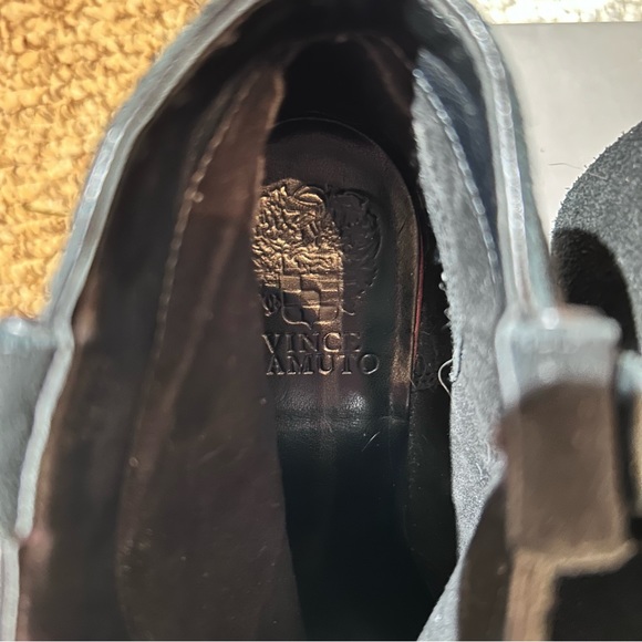 Women's Vince Camuto Black VP Split Suede Ankle Boot with Box Size 7M/37 - Picture 10 of 12